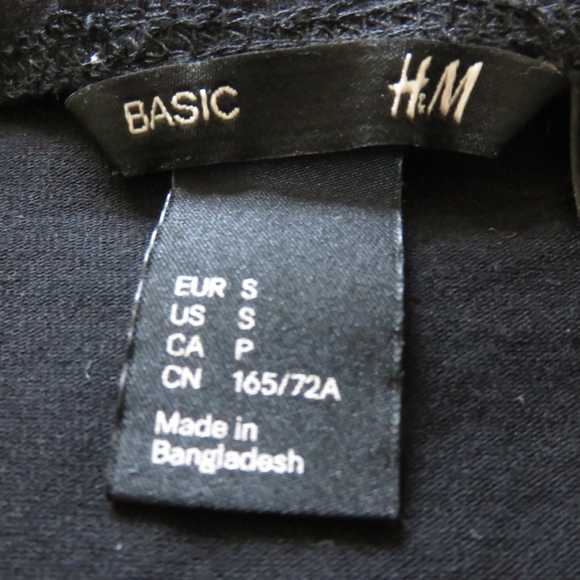 SOLD H&M Basics Black Skirt NWOT - Picture 2 of 2